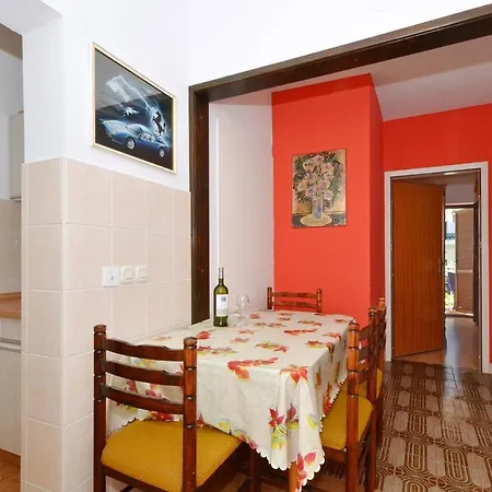 Apartment Arbanija 8651c Trogir